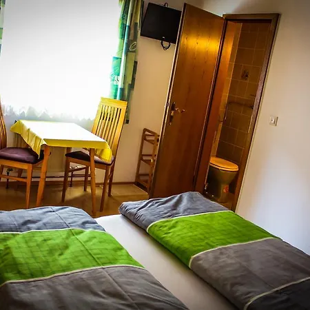 Sonnenhang Apartamento Haus im Ennstal